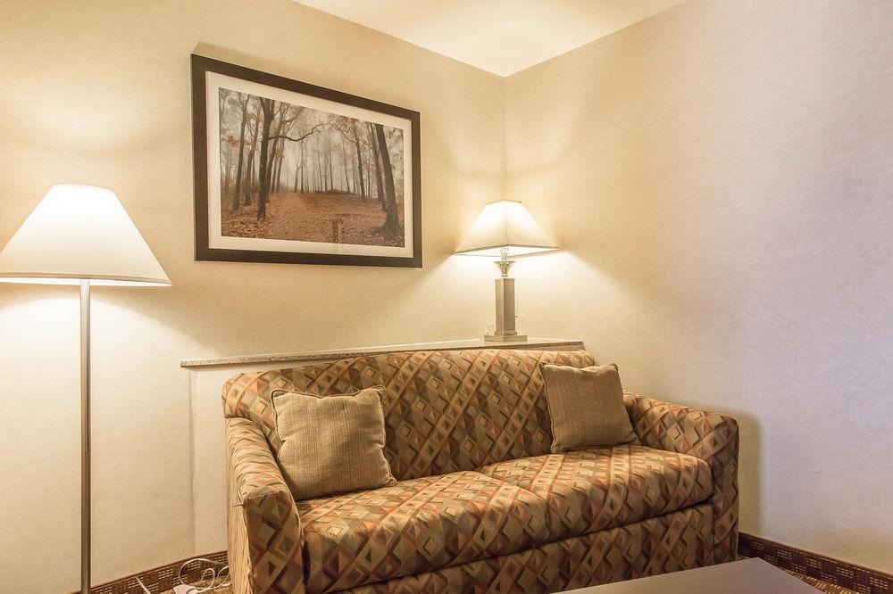 Comfort Suites Hopkinsville Near Fort Campbell Exterior foto