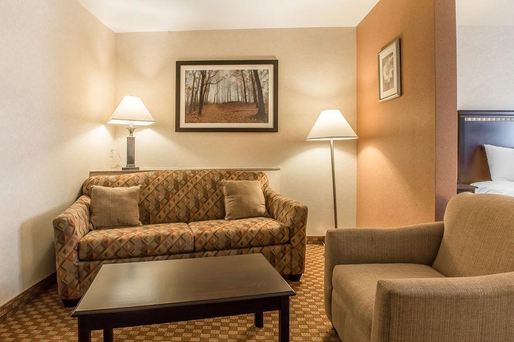 Comfort Suites Hopkinsville Near Fort Campbell Exterior foto