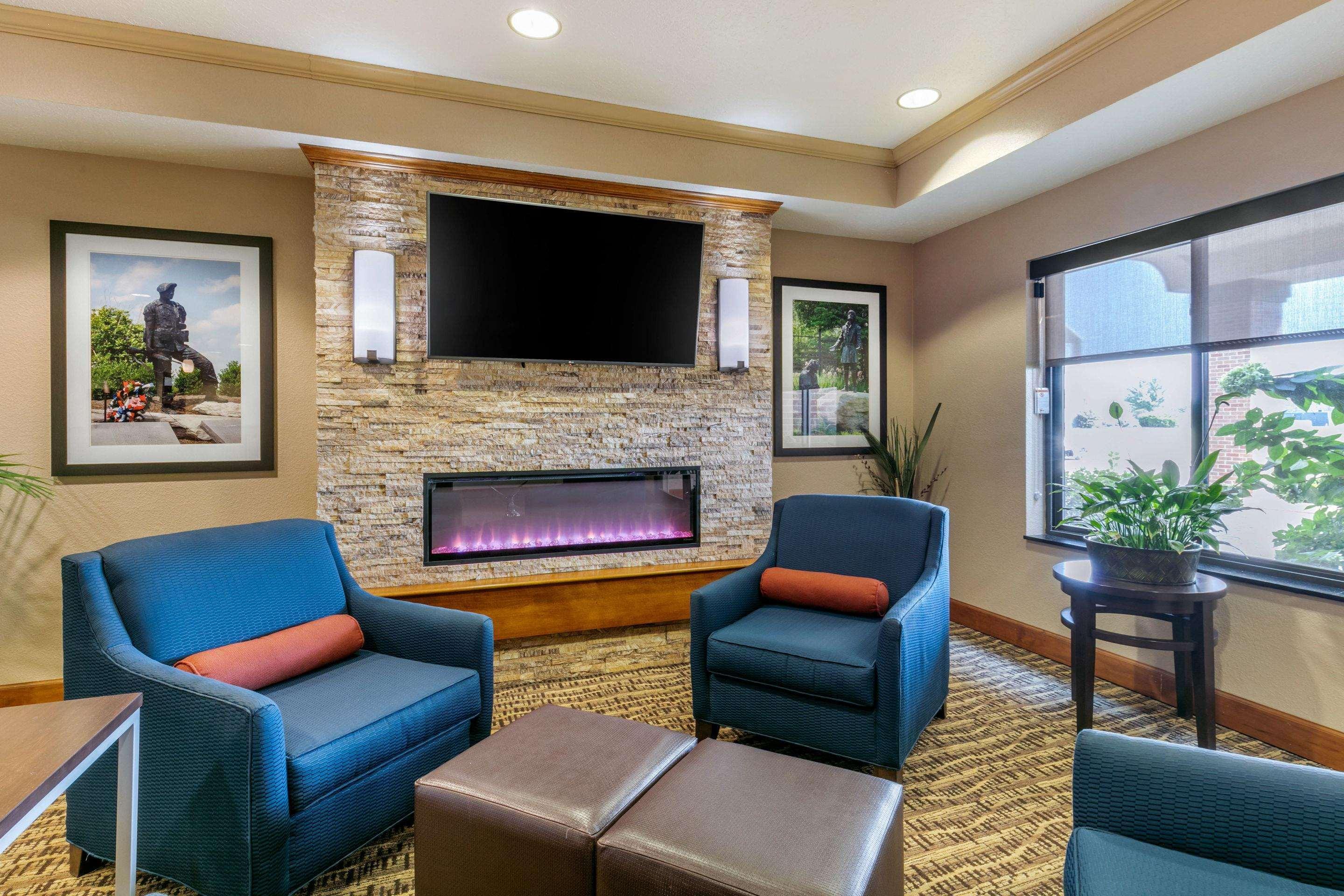 Comfort Suites Hopkinsville Near Fort Campbell Exterior foto